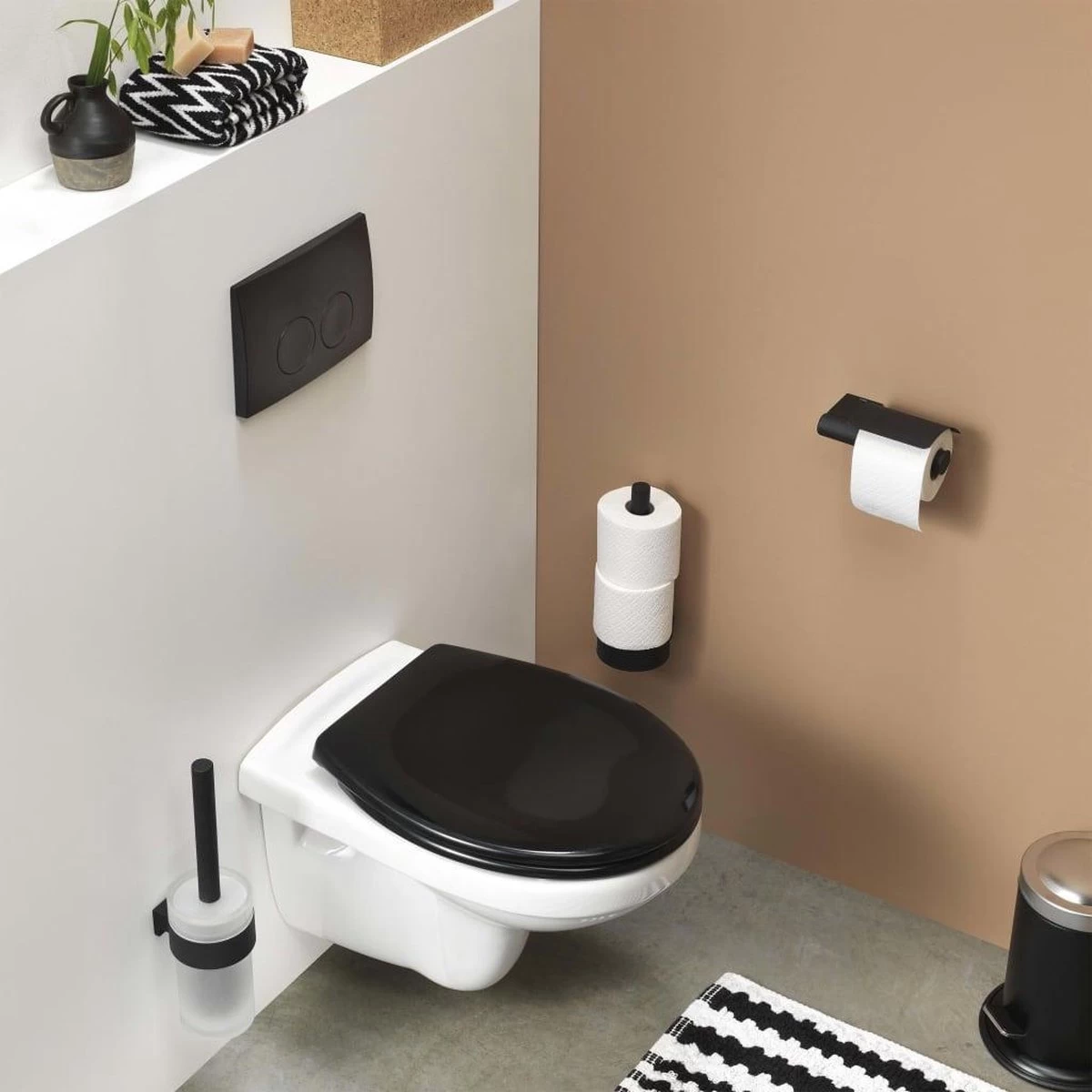 Tiger Bold - Toiletrolhouder Met Klep - Zwart - Afbeelding 3