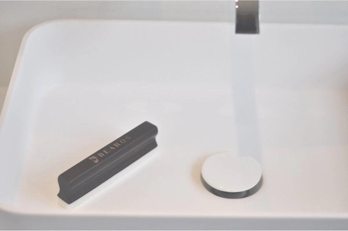 Bearos Baardbar - Zwart - Baardhaar Opruimen - Schoonmaken - Badkamer Accessoire - Baard Accessoire - Opruimen Badkamer - Zelfverzorging Voor Een Man - Hygiëne - Cadeau - Afbeelding 4