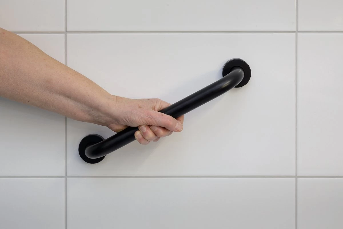 Highport Handgreep Zwart Voor Bad Of Douche - Sterke Metalen Wandgreep -Wandbeugel 30,5 Cm - Zwarte Aluminium Handgreep - Wandgreep Voor Badkamer - Douche - Toilet - Toiletbeugel - Badgreep - Douchegreep - Inclusief Ophangmateriaal - Afbeelding 4